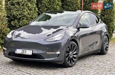 Внедорожник / Кроссовер Tesla Model Y 2020 в Киеве