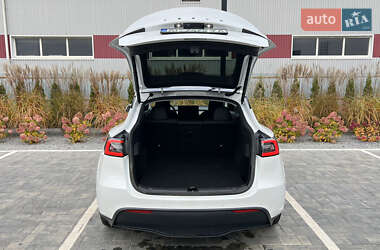 Позашляховик / Кросовер Tesla Model Y 2021 в 