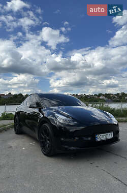 Tesla Model Y 2021