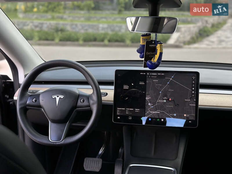 Позашляховик / Кросовер Tesla Model Y 2021 в Кропивницькому