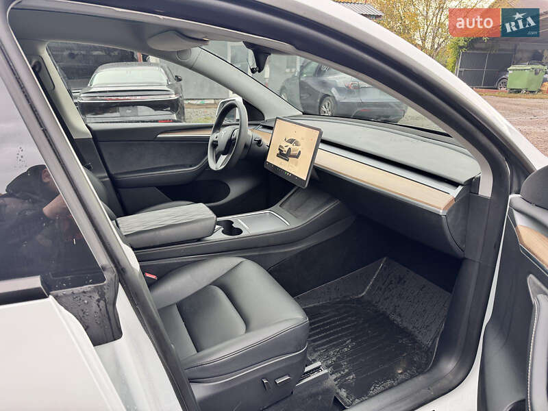 Внедорожник / Кроссовер Tesla Model Y 2023 в Ровно фото 37 Внедорожник / Кроссовер Tesla Model Y 2023 в Ровно