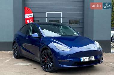 Tesla Model Y 2024 Tesla Model Y 2024