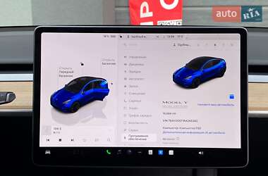 Позашляховик / Кросовер Tesla Model Y 2024 в 