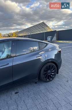 Внедорожник / Кроссовер Tesla Model Y 2022 в 