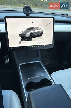 Внедорожник / Кроссовер Tesla Model Y 2022 в 