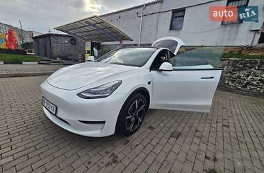Внедорожник / Кроссовер Tesla Model Y 2021 в 