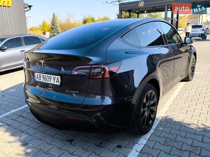 Позашляховик / Кросовер Tesla Model Y 2024 в Вінниці фото 5 Позашляховик / Кросовер Tesla Model Y 2024 в Вінниці