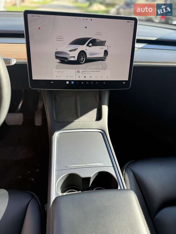 Внедорожник / Кроссовер Tesla Model Y 2024 в Новоселице фото 2 Внедорожник / Кроссовер Tesla Model Y 2024 в Новоселице