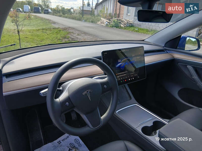 Позашляховик / Кросовер Tesla Model Y 2023 в Буську