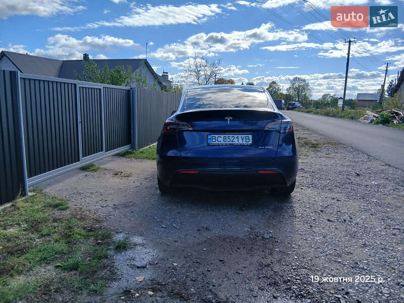 Позашляховик / Кросовер Tesla Model Y 2023 в Буську