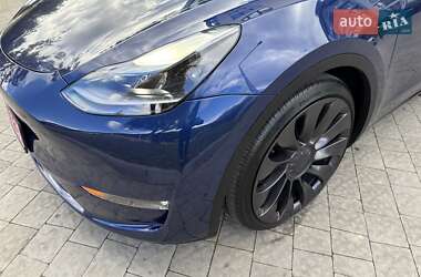 Позашляховик / Кросовер Tesla Model Y 2021 в 
