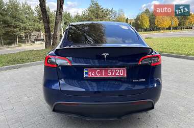 Позашляховик / Кросовер Tesla Model Y 2021 в 