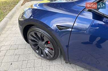 Позашляховик / Кросовер Tesla Model Y 2021 в 