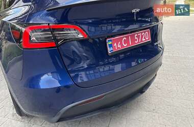Позашляховик / Кросовер Tesla Model Y 2021 в 
