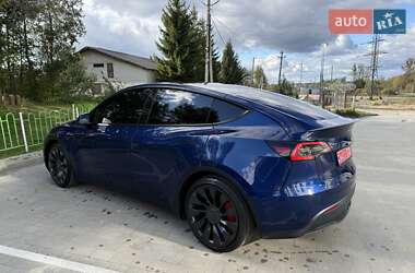 Позашляховик / Кросовер Tesla Model Y 2021 в 