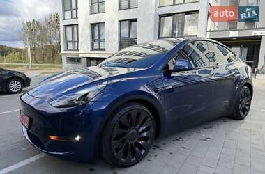 Позашляховик / Кросовер Tesla Model Y 2021 в 