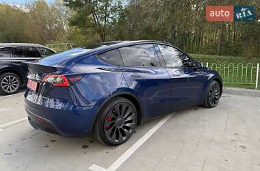 Позашляховик / Кросовер Tesla Model Y 2021 в 