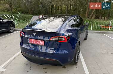 Позашляховик / Кросовер Tesla Model Y 2021 в 