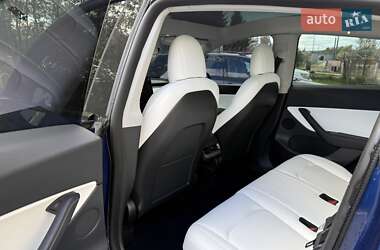 Позашляховик / Кросовер Tesla Model Y 2021 в 