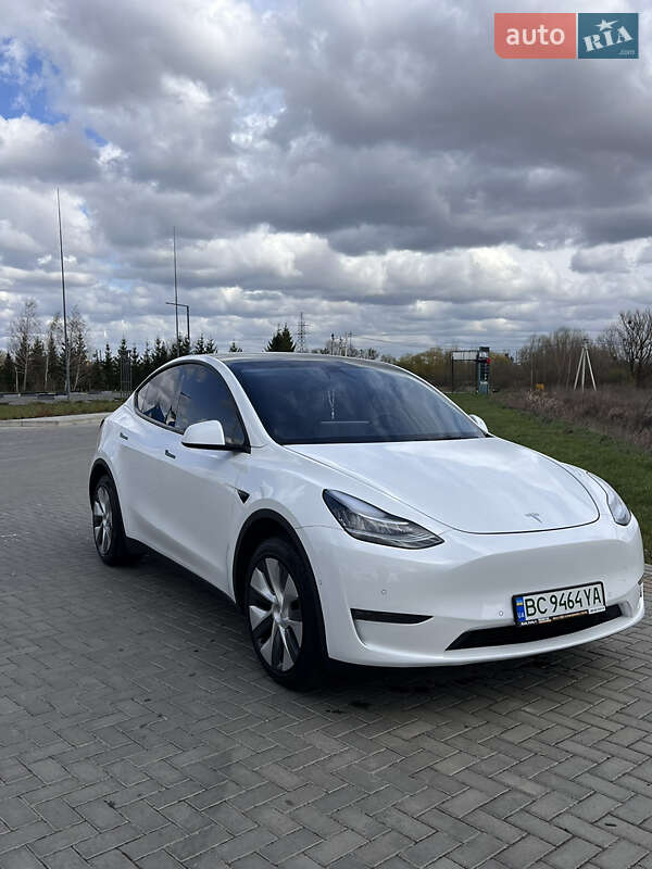 Позашляховик / Кросовер Tesla Model Y 2022 в 