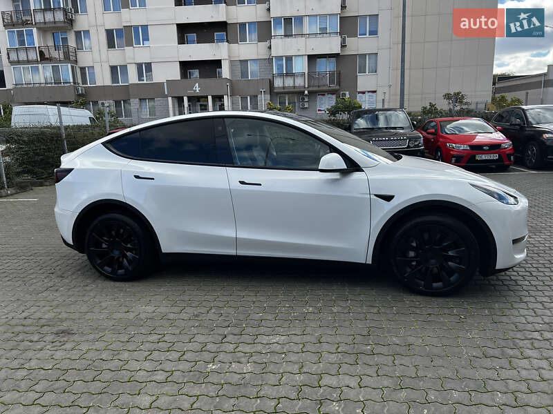 Внедорожник / Кроссовер Tesla Model Y 2023 в Одессе