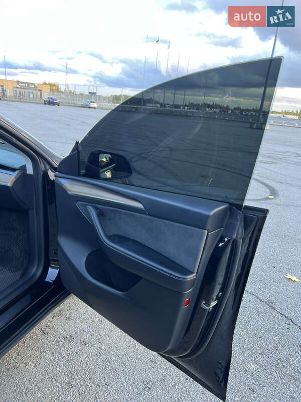 Внедорожник / Кроссовер Tesla Model Y 2023 в Львове фото 38 Внедорожник / Кроссовер Tesla Model Y 2023 в Львове