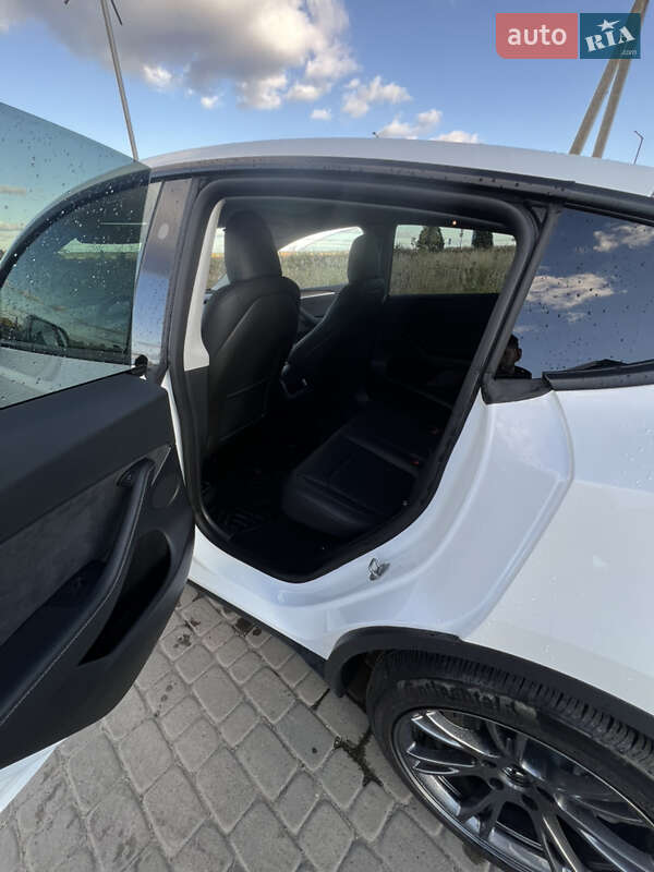 Позашляховик / Кросовер Tesla Model Y 2024 в Жовкві фото 27 Позашляховик / Кросовер Tesla Model Y 2024 в Жовкві