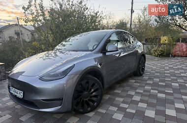 Внедорожник / Кроссовер Tesla Model Y 2024 в Ивано-Франковске