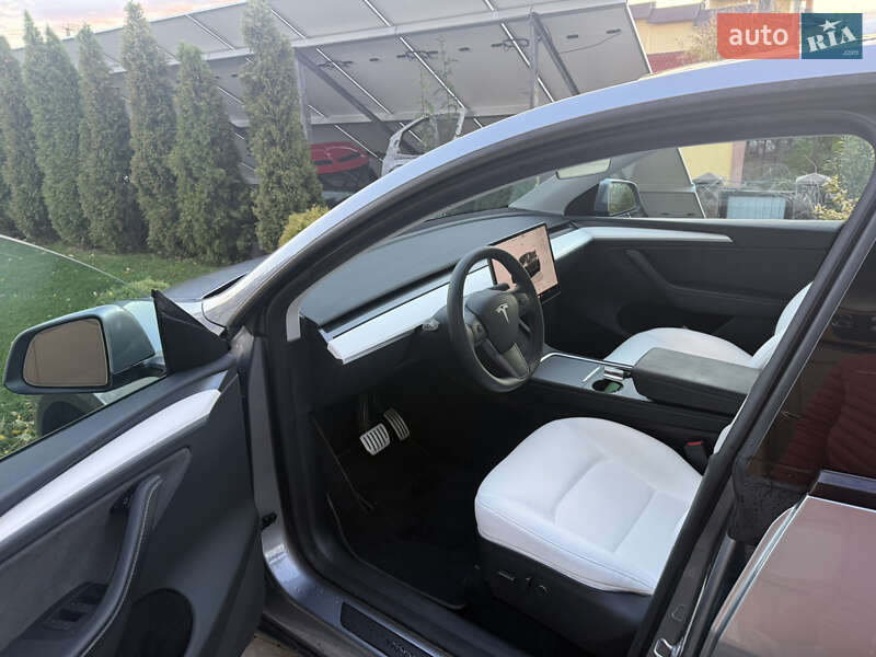 Позашляховик / Кросовер Tesla Model Y 2024 в Івано-Франківську фото 11 Позашляховик / Кросовер Tesla Model Y 2024 в Івано-Франківську