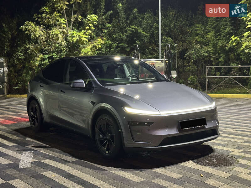 Внедорожник / Кроссовер Tesla Model Y 2025 в Львове