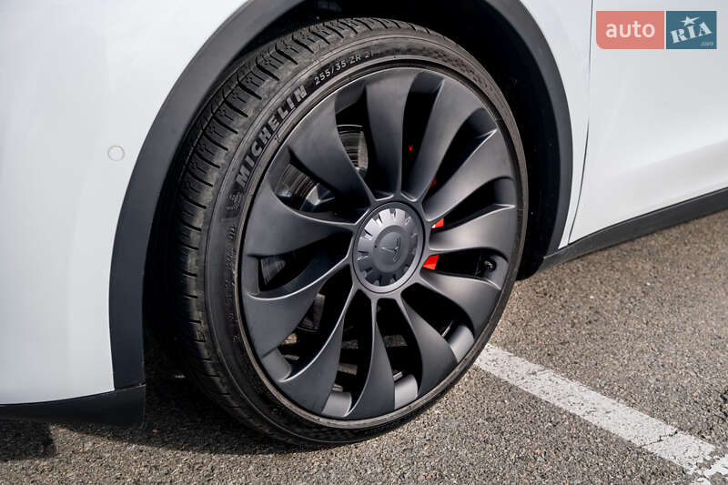 Внедорожник / Кроссовер Tesla Model Y 2022 в Киеве фото 9 Внедорожник / Кроссовер Tesla Model Y 2022 в Киеве