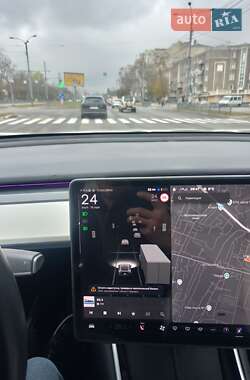 Внедорожник / Кроссовер Tesla Model Y 2020 в 