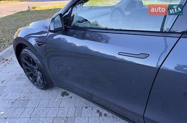 Внедорожник / Кроссовер Tesla Model Y 2022 в 