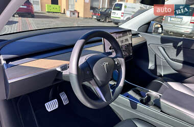 Внедорожник / Кроссовер Tesla Model Y 2020 в 