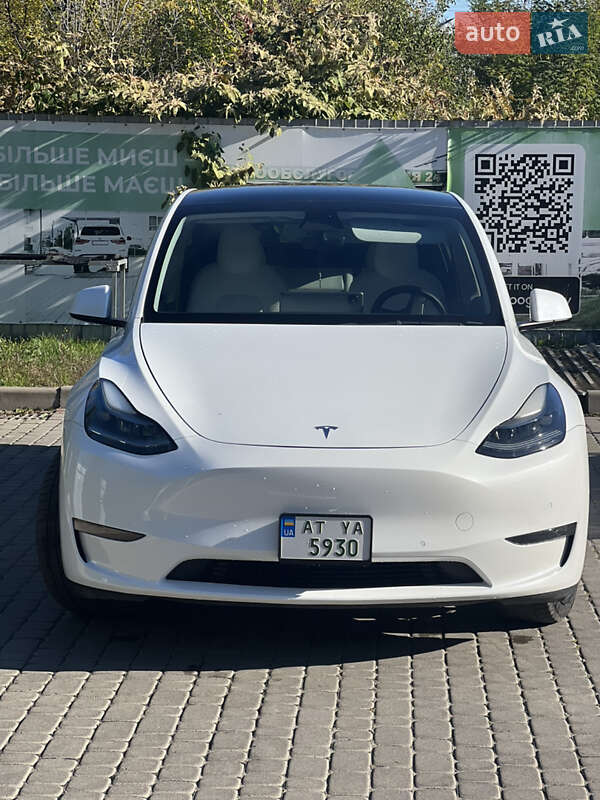 Внедорожник / Кроссовер Tesla Model Y 2022 в Ивано-Франковске