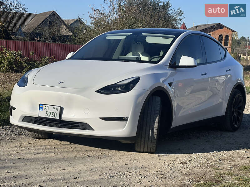 Внедорожник / Кроссовер Tesla Model Y 2022 в Ивано-Франковске