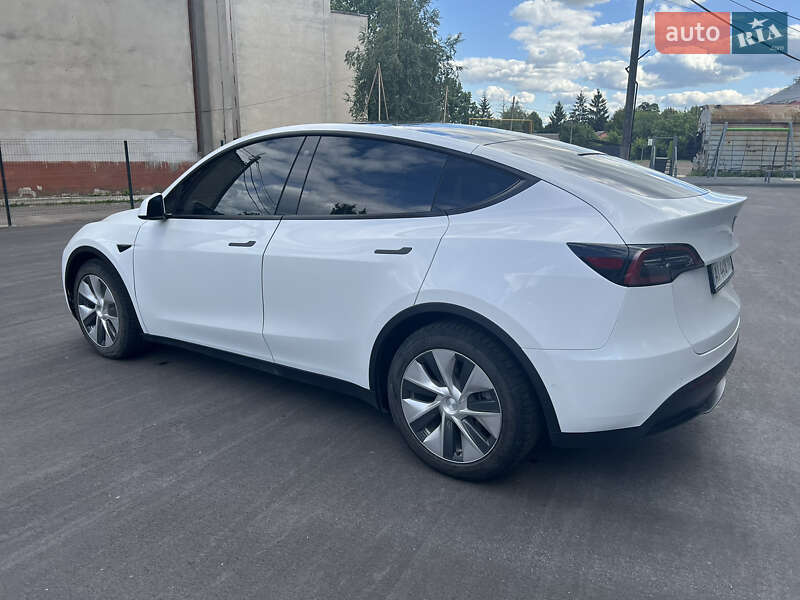 Позашляховик / Кросовер Tesla Model Y 2021 в Києві фото 6 Позашляховик / Кросовер Tesla Model Y 2021 в Києві