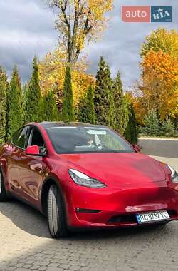 Внедорожник / Кроссовер Tesla Model Y 2021 в 