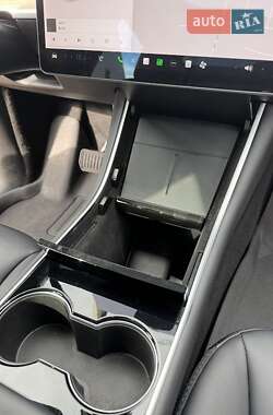 Внедорожник / Кроссовер Tesla Model Y 2021 в 