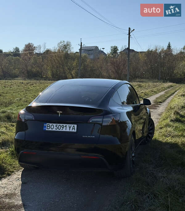 Позашляховик / Кросовер Tesla Model Y 2022 в Тернополі