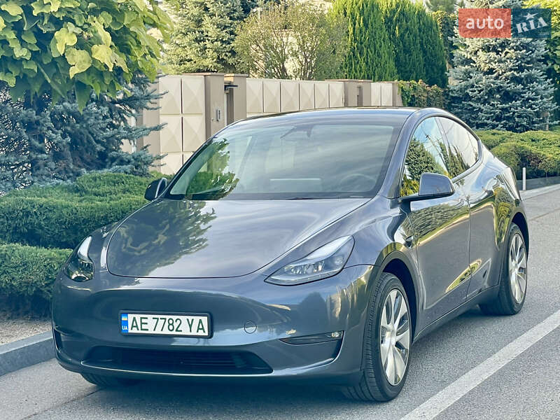 Позашляховик / Кросовер Tesla Model Y 2023 в Дніпрі фото 3 Позашляховик / Кросовер Tesla Model Y 2023 в Дніпрі