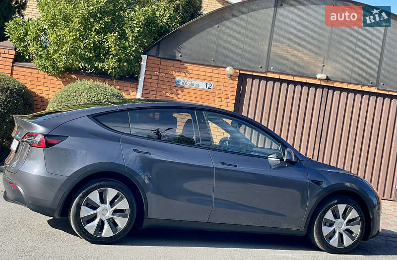 Позашляховик / Кросовер Tesla Model Y 2023 в Дніпрі фото 13 Позашляховик / Кросовер Tesla Model Y 2023 в Дніпрі