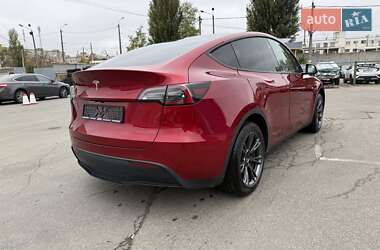 Внедорожник / Кроссовер Tesla Model Y 2024 в 