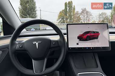 Внедорожник / Кроссовер Tesla Model Y 2024 в 