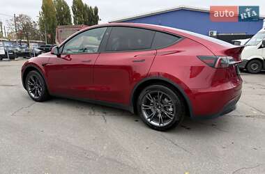 Внедорожник / Кроссовер Tesla Model Y 2024 в 