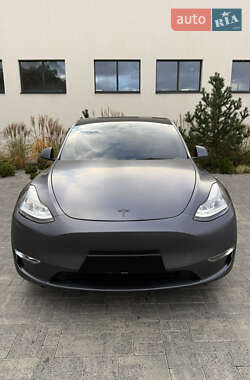 Tesla Model Y 2021