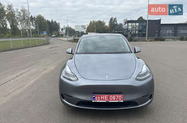 Позашляховик / Кросовер Tesla Model Y 2024 в 