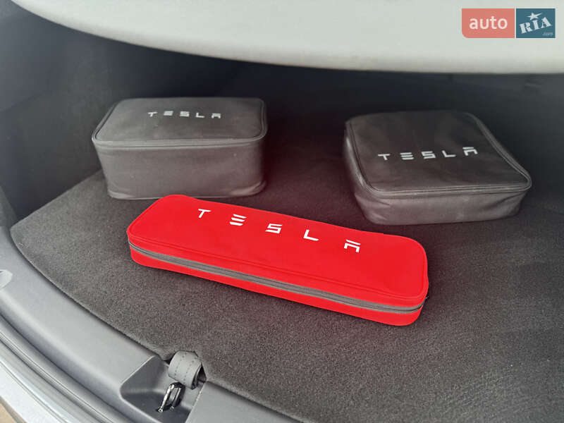 Внедорожник / Кроссовер Tesla Model Y 2024 в Ковеле фото 23 Внедорожник / Кроссовер Tesla Model Y 2024 в Ковеле