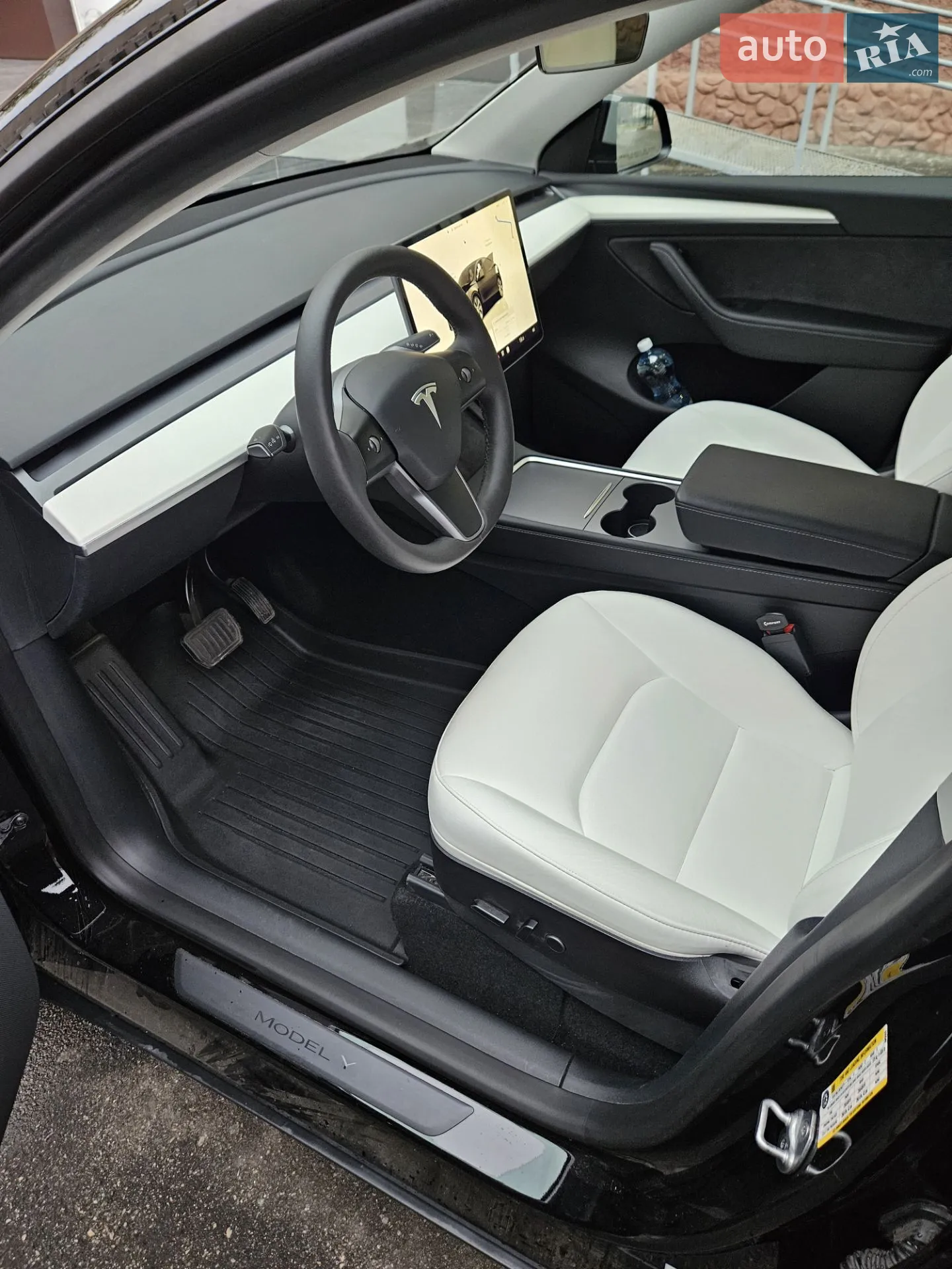 2022 Tesla Model Y - мініатюра 4
