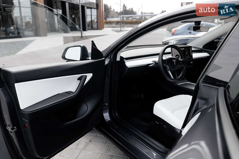 Внедорожник / Кроссовер Tesla Model Y 2022 в Луцке